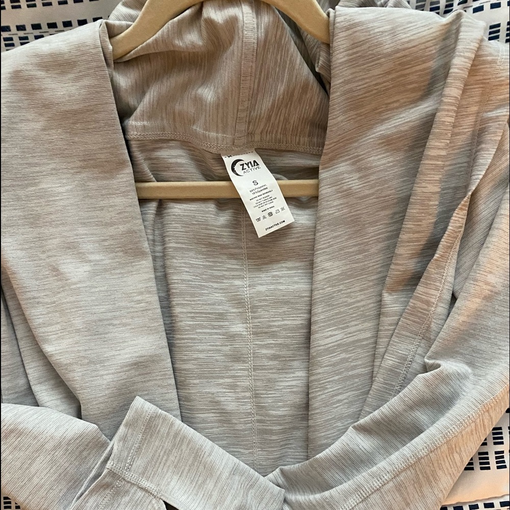 Cream Yoga Shawl - size Small